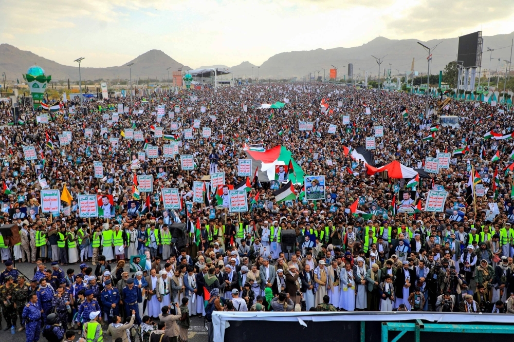 Thousands rally in Sanaa against Israel-Hamas war, Houthis threaten to expand their campaign